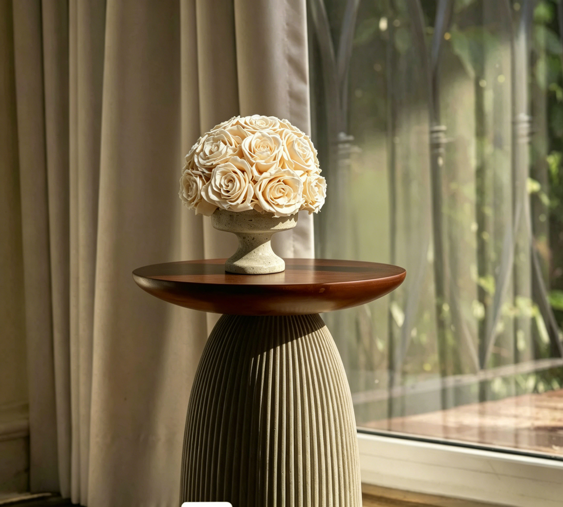 A Classic That Never Needs to Change — The Timeless Rose Arrangement (2026)