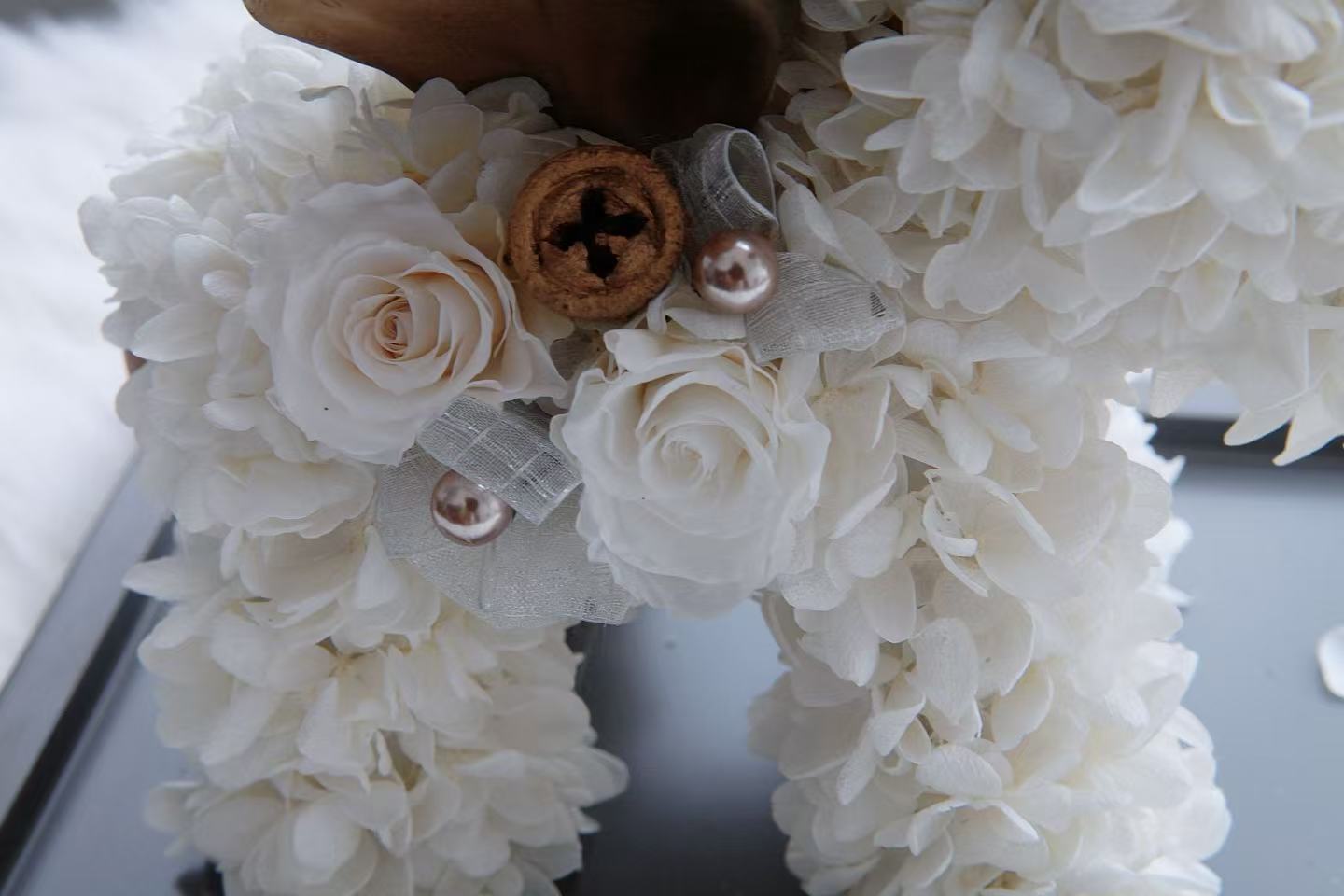 Hydrangeas & Roses Unicorn