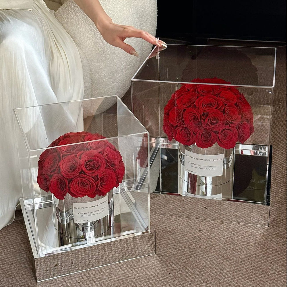 Embrace elegance with our Eternal Flower Hug Bucket, featuring vibrant preserved roses in a mirrored luxury design — a perfect gift for birthdays, anniversaries, mother's day and romantic surprises. Bloom 3+ years.